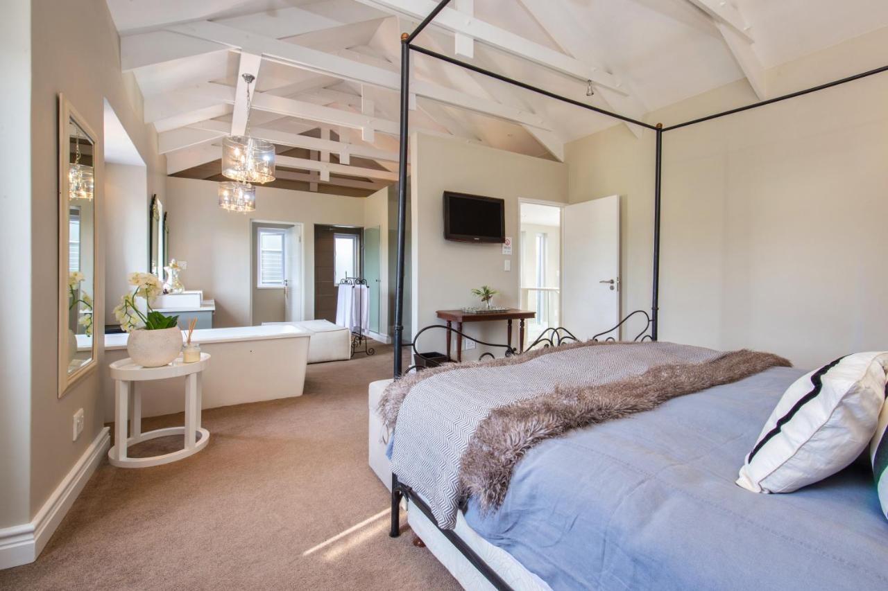 Thesen Harbour Town Apartments @ Beautiful Knysna Villas Номер фото